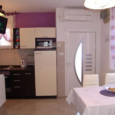 Apartment Lorena *