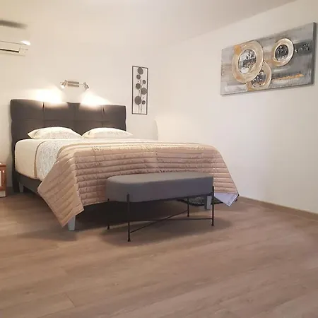Lorena Apartment Baška
