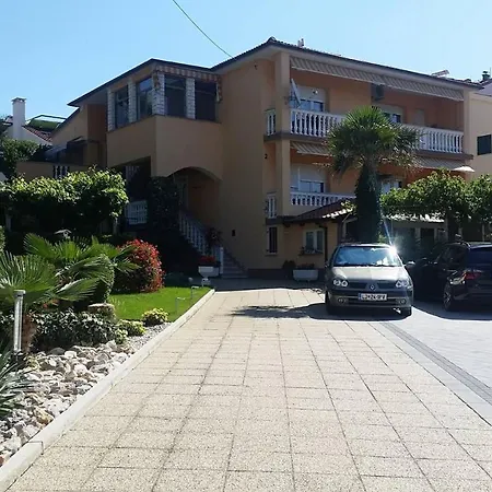 Apartment Lorena *